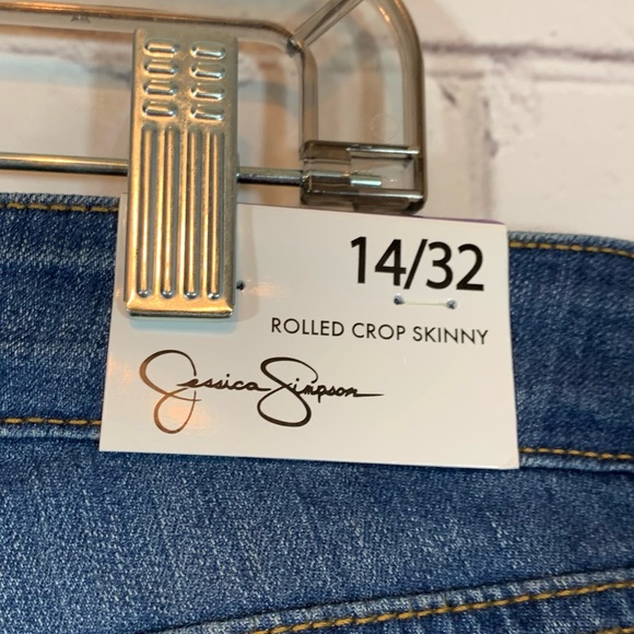 Jessica Simpson Rolled Crop Skinny Jeans NWT - Picture 7 of 8
